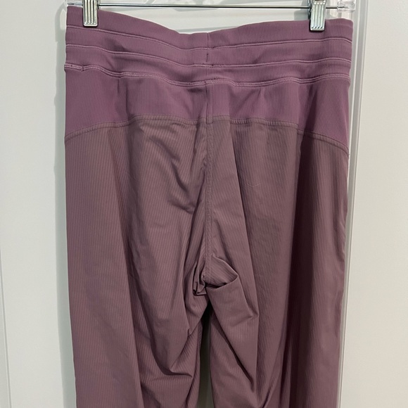 Lululemon Dance Studio Mid Rise Lined Jogger Lavender Lux Size 6 - Picture 5 of 8